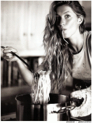 Gisele Bundchen - Elle Italy