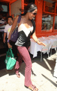 a63aa633361993.gif